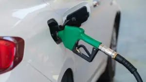 Benzin und Diesel vergleichen: So tanken Autofahrer gezielter