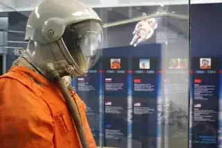 Inside the Suit in München: Raumanzüge bis November
