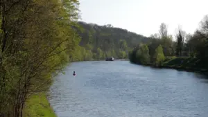 Rivership Flunder in Stuttgart: Frühstück auf dem Neckar