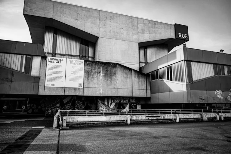 Tisas empathischer Blick: Führung in Bochum am 16. August