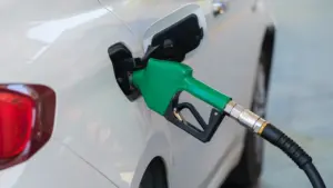 Benzin und Diesel sparen: Diese Fahrweise hilft