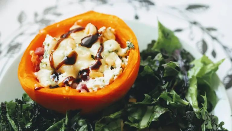 Ofenkürbis mit Linsen und Feta: Herbstessen für zwei Tage