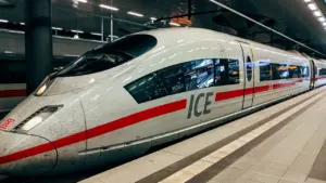 Deutschlandticket: Preis und Kündigungsfrist vor November prüfen