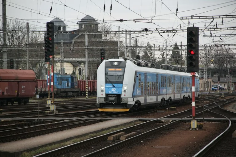 Im Traum den Zug verpassen: Was die Situation über den Alltag erzählt